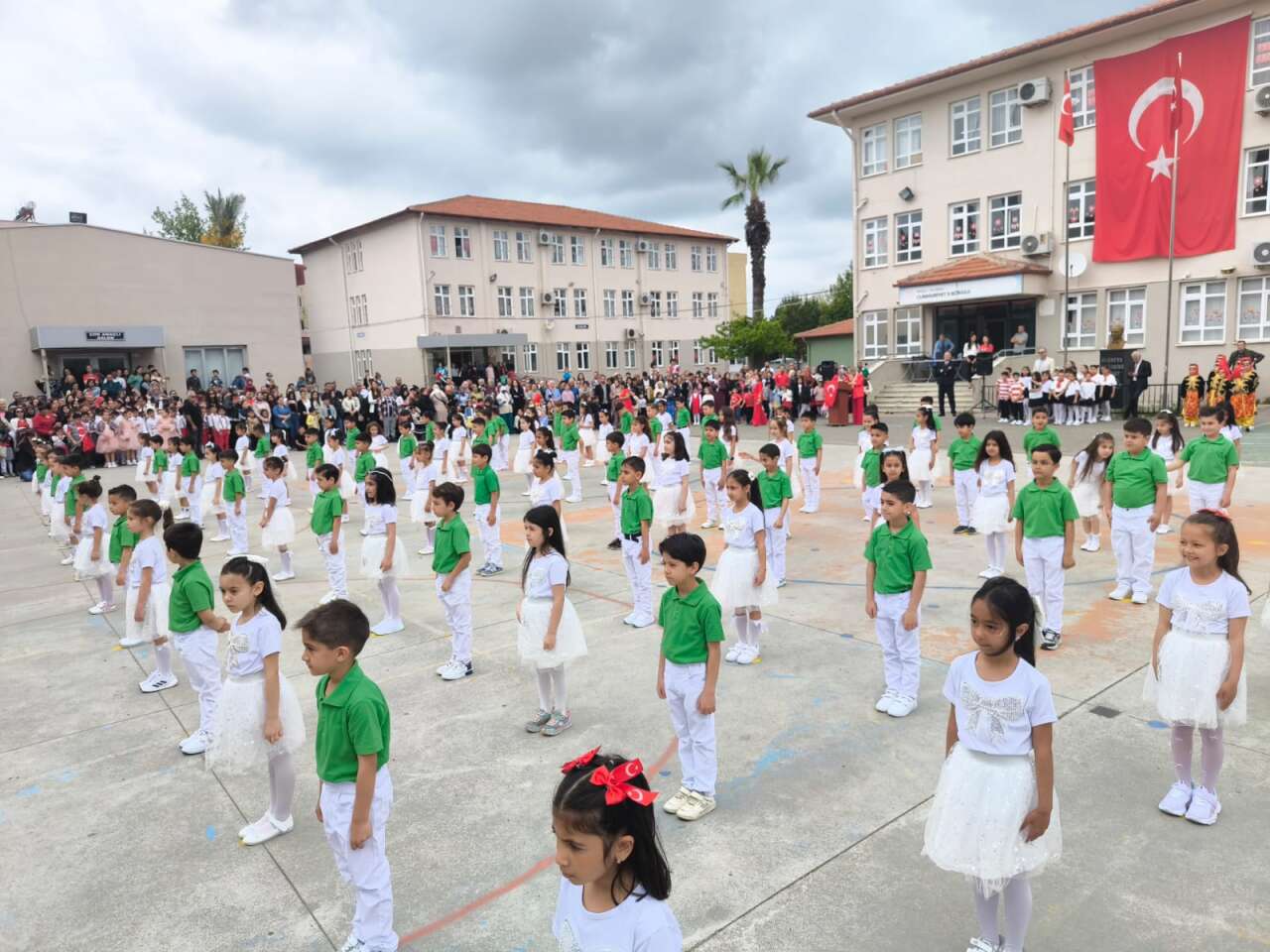 Dalaman’da 23 Nisan Coşkusu Okul Bahçesine Taştı 1